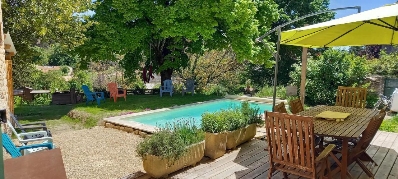 Chambre Du Tilleul - Charme, Confort Et Piscine Sigonce Exterior foto